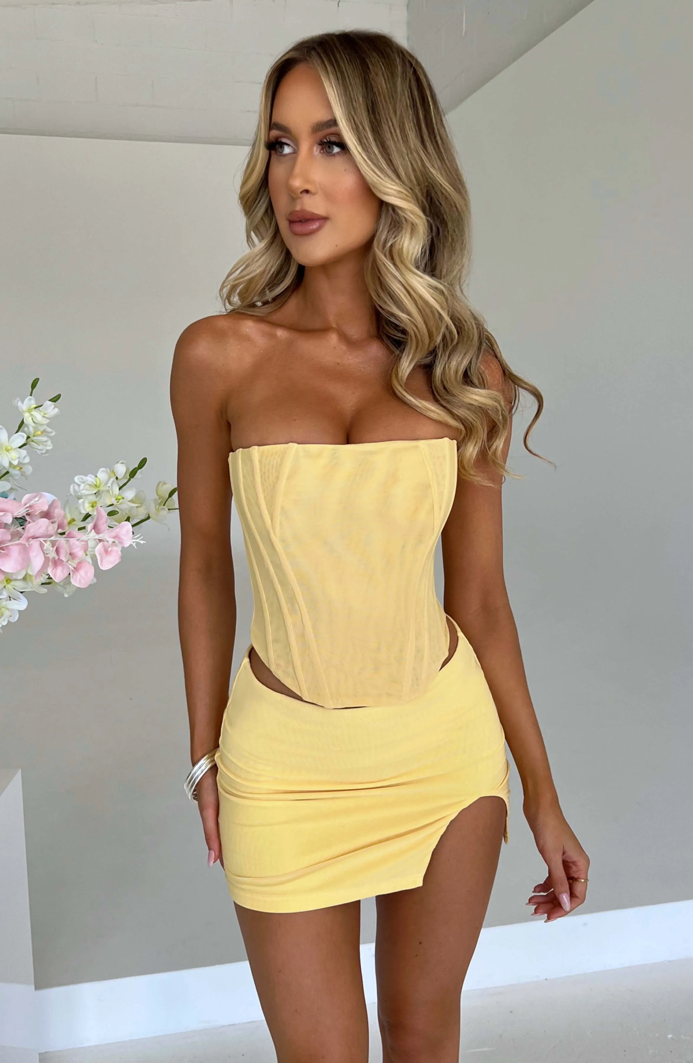 Alina Mini Graceful Skirt - Lemon